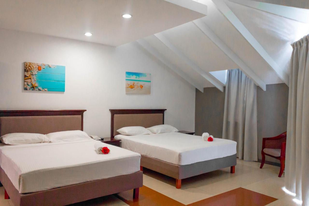 Curacao Suites Hotel Willemstad Bagian luar foto