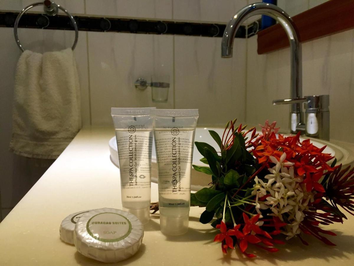 Curacao Suites Hotel Willemstad Bagian luar foto
